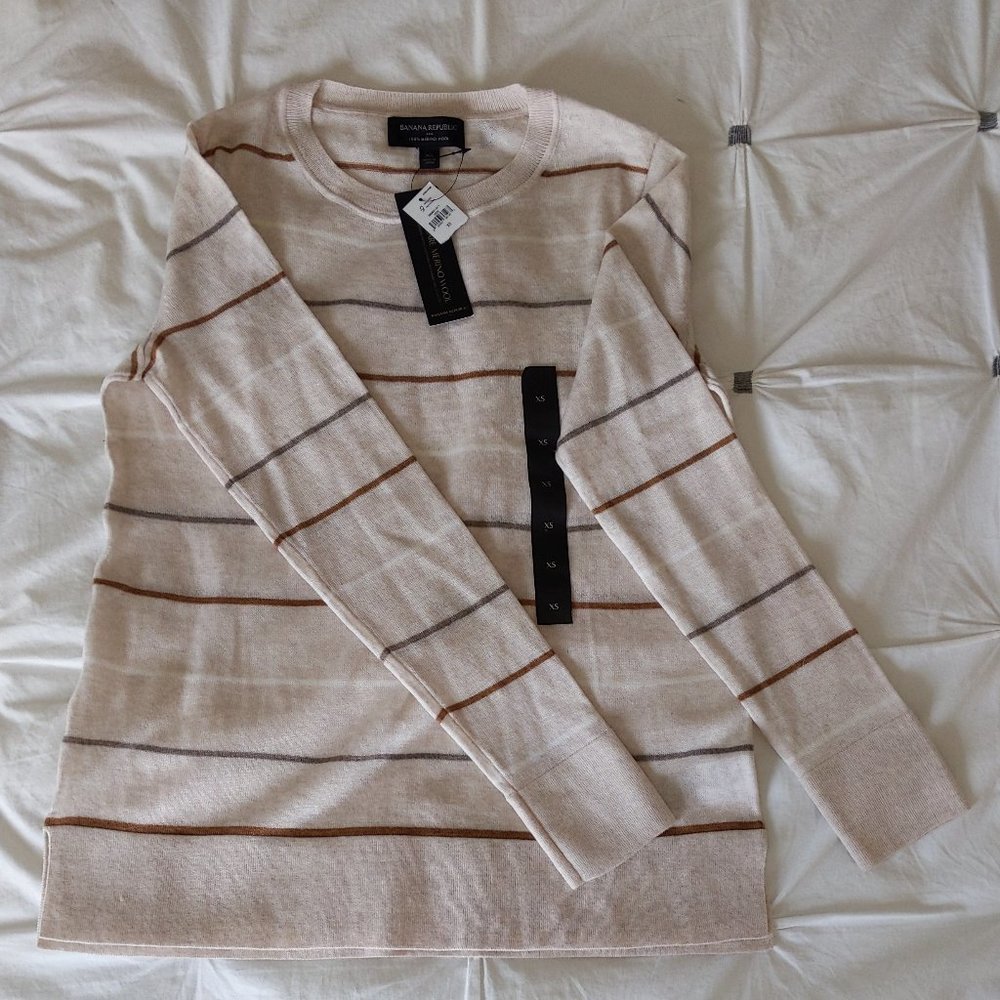 Banana Republic merino wool crew neck striped sweater